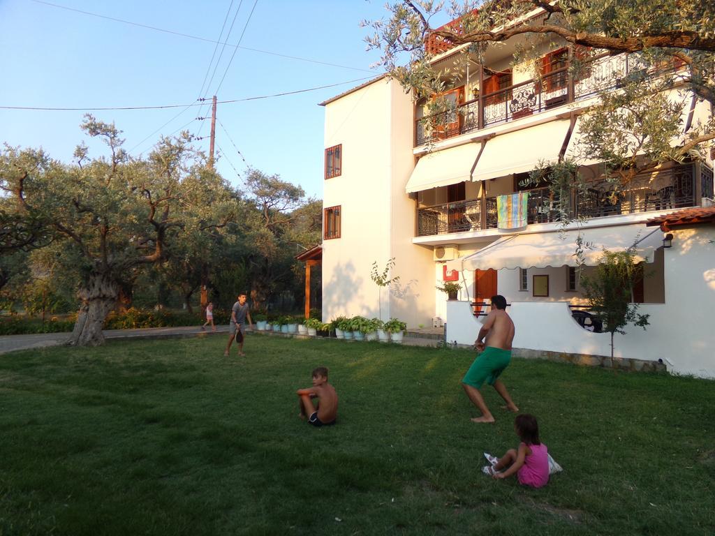 Apartment Karapataki