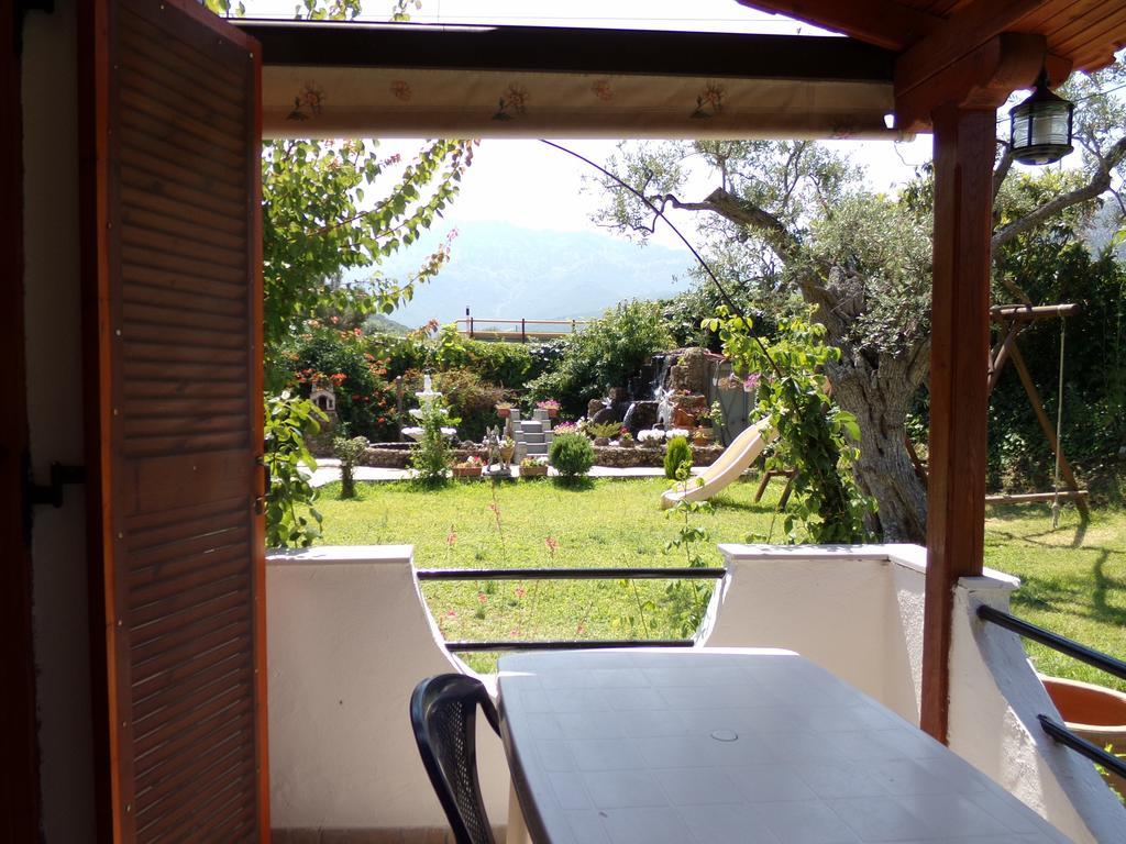 Karapataki * Skala Rachoni (Thasos)