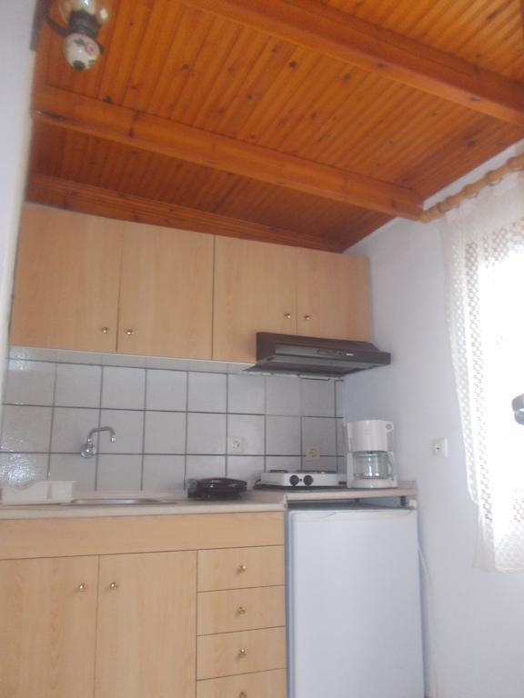 Karapataki Apartment *